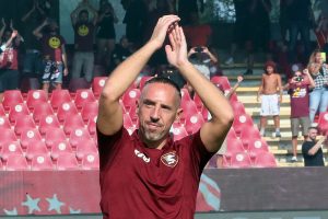 SALERNITANA, CITTÀ IN DELIRIO E BOOM MARKETING CON RIBERY