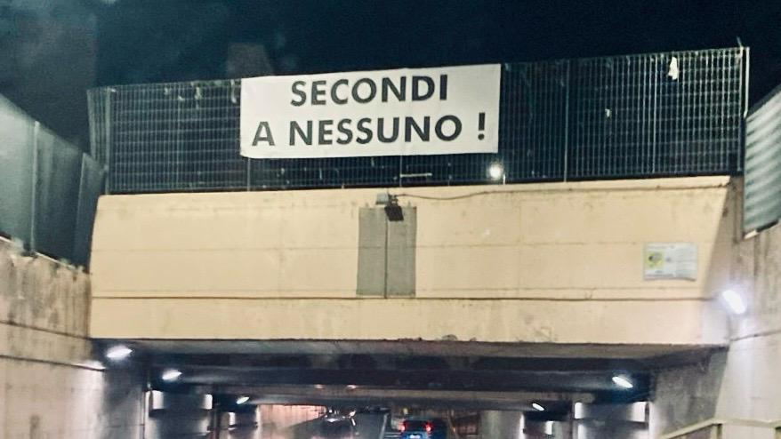 Striscione Bari