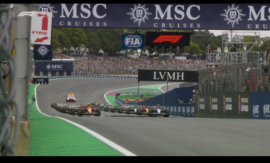 Frame del via del Gp di Interlagos 2025