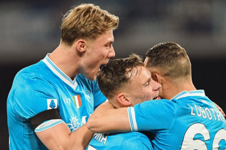 il Napoli vince a fatica contro il Sassuolo - credits to Instagram officialsscnapoli